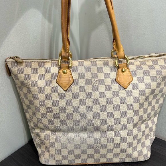 Louis Vuitton Damier Saleya MM - Picture 7 of 16